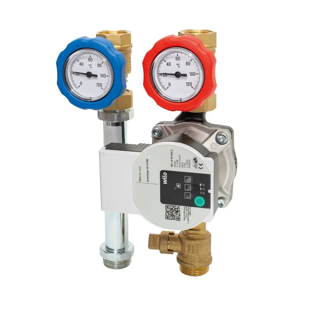Pumpengruppe mit zwei Druck- und Temperaturanzeigen, einem Wilo-Pumpenelement und Metallanschlüssen. Bestandteil eines Heizungs- oder Wasserversorgungssystems von ESBE.